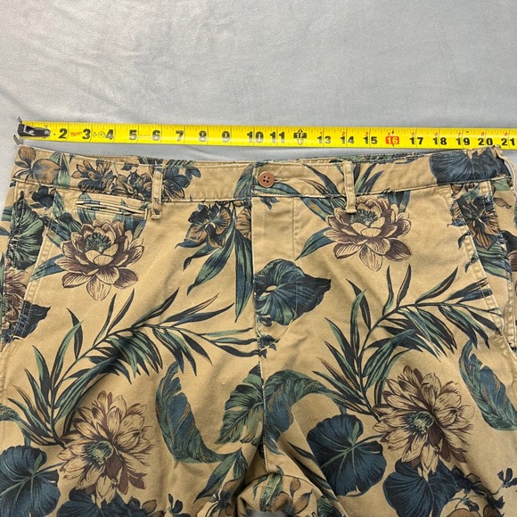 Denim Supply Ralph Lauren Men's Shorts Floral Print Size 40 - Picture 4 of 10